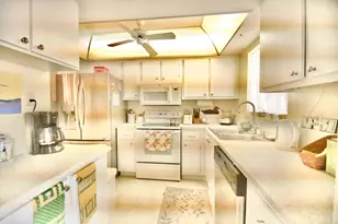 18081 SE Country Club Dr, Jupiter, FL 33469 - Photo 10