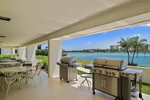 19800 S Sandpointe Bay Dr, Tequesta, FL 33469 - Photo 32