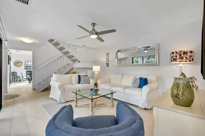 352 Prestwick Circle #3, Palm Beach Gardens, FL 33418 - Photo 8