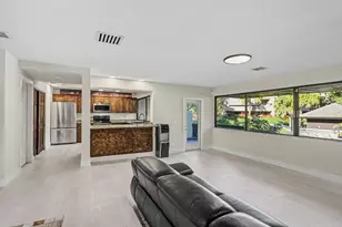 738 St Albans Dr, Boca Raton, FL 33486 - Photo 10