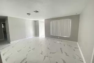 175 SE 27th Pl, Boynton Beach, FL 33435 - Photo 8