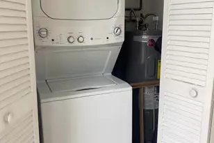 2121 NE 1st Ct, Boynton Beach, FL 33435 - Photo 12