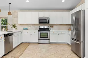 248 NE 9th St, Delray Beach, FL 33444 - Photo 8