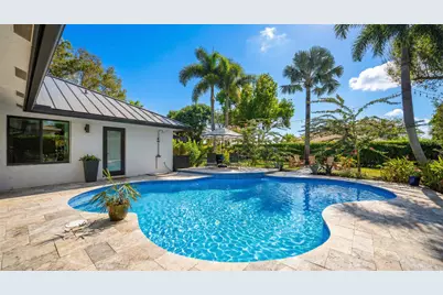 15855 Meadow Wood Drive, Wellington, FL 33414 - Photo 34