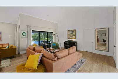 15855 Meadow Wood Drive, Wellington, FL 33414 - Photo 6