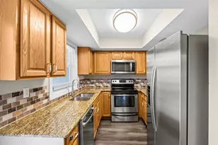 914 Shorewinds Dr, Fort Pierce, FL 34949 - Photo 4