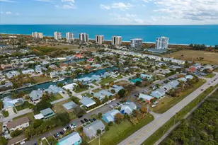 914 Shorewinds Dr, Fort Pierce, FL 34949 - Photo 34