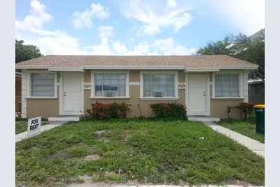 715 S J Street, Lake Worth, FL 33460 - Photo 1