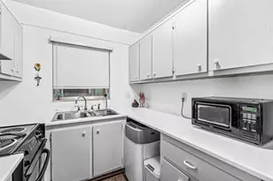 1000 NW 13th St, Boca Raton, FL 33486 - Photo 12