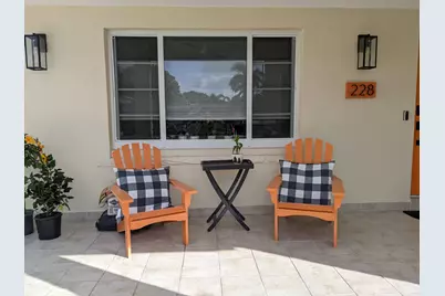 228 Vanderbilt Drive, Lake Worth, FL 33460 - Photo 2