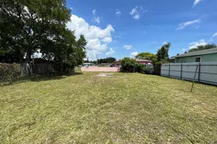 4605 SW 25th St, West Park, FL 33023 - Photo 18