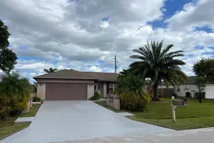 1561 SE Appamattox Terrace, Port Saint Lucie, FL 34952 - Photo 2