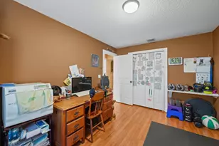 13011 Blue Lake Dr, Wellington, FL 33414 - Photo 18