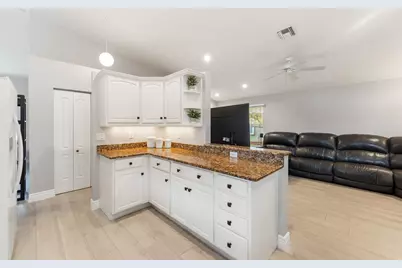 6225 Terra Rosa Circle, Boynton Beach, FL 33472 - Photo 18