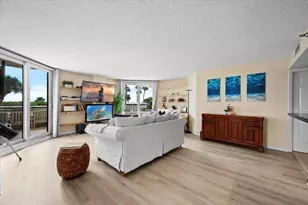 176 Helios Dr, Jupiter, FL 33477 - Photo 2