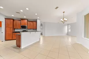 2334 SW Webster Ln, Port Saint Lucie, FL 34953 - Photo 10