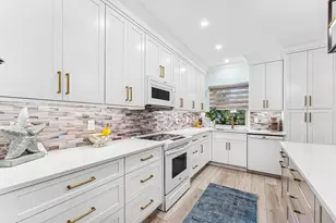 1278 George Bush Blvd, Delray Beach, FL 33483 - Photo 2