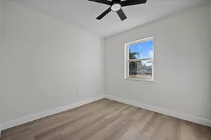 841 Highland Dr, West Palm Beach, FL 33405 - Photo 16