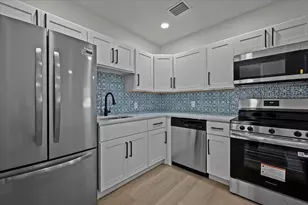 841 Highland Dr, West Palm Beach, FL 33405 - Photo 4