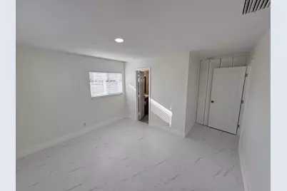 2550 Lakehaven Road, West Palm Beach, FL 33415 - Photo 10