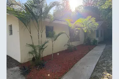 16556 Rustic Road, Wellington, FL 33470 - Photo 2