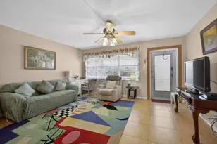 39 Dorchester B, West Palm Beach, FL 33417 - Photo 2