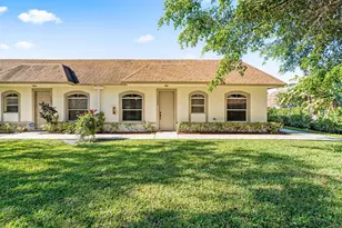 11999 Sturbridge Ln, Wellington, FL 33414 - Photo 2