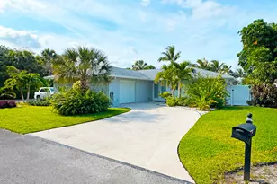 106 Periwinkle Dr, Hypoluxo, FL 33462 - Photo 2