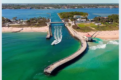 106 Periwinkle Drive, Hypoluxo, FL 33462 - Photo 32