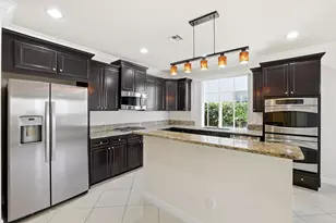 148 NW Emerson Pl, Boca Raton, FL 33432 - Photo 10