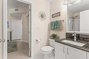 710 Sorrento Dr, Weston, FL 33326 - Photo 20