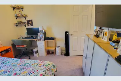 10902 W 33rd Way, Hialeah, FL 33018 - Photo 22