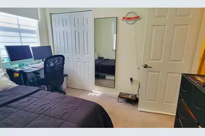10902 W 33rd Way, Hialeah, FL 33018 - Photo 34