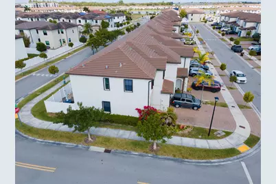 10902 W 33rd Way, Hialeah, FL 33018 - Photo 100