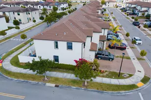 10902 W 33rd Way, Hialeah, FL 33018 - Photo 100