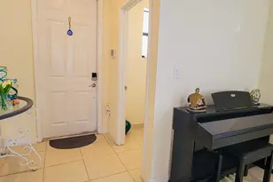 10902 W 33rd Way, Hialeah, FL 33018 - Photo 70