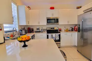 10902 W 33rd Way, Hialeah, FL 33018 - Photo 10