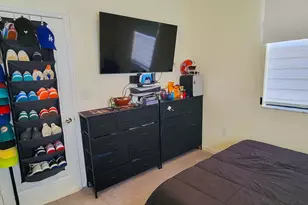 10902 W 33rd Way, Hialeah, FL 33018 - Photo 32