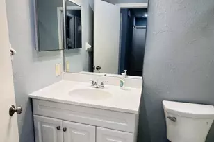 423 Pine Tree Ct, Atlantis, FL 33462 - Photo 10