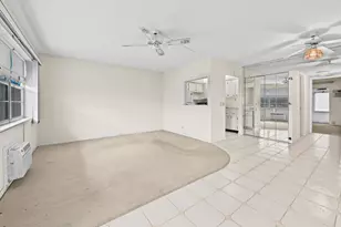 411 Durham, Deerfield Beach, FL 33442 - Photo 4