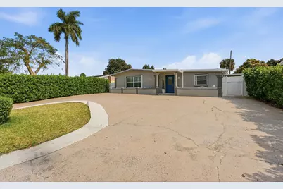 924 Sarazen Drive, West Palm Beach, FL 33413 - Photo 2