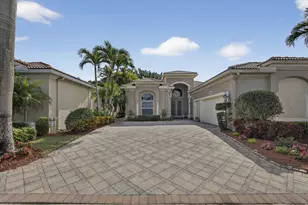 10842 Greenbriar Villa Dr, Wellington, FL 33449 - Photo 2