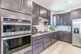 744 SE Villandry Way, Port Saint Lucie, FL 34983 - Photo 32