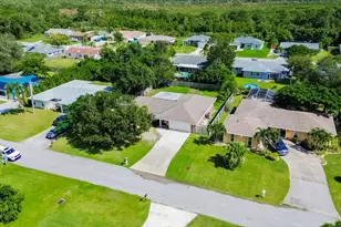 471 SE Lamon Ln, Port Saint Lucie, FL 34983 - Photo 30