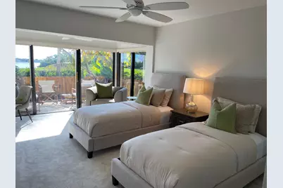 1660 Twelve Oaks Way #106 & 50 Ft Dock W/30k Li, North Palm Beach, FL 33408 - Photo 34