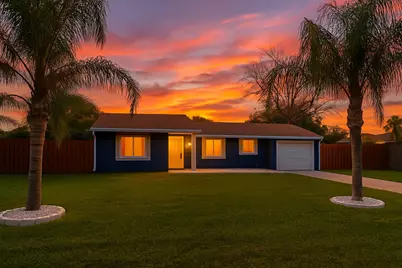 2055 SE West Dunbrooke Circle, Port Saint Lucie, FL 34952 - Photo 2