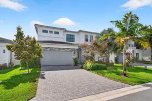 17222 Blue Bayou Dr, Boca Raton, FL 33496 - Photo 2