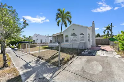 444 Monroe Drive, West Palm Beach, FL 33405 - Photo 2