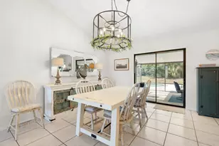 26 Cedar Cir, Boynton Beach, FL 33436 - Photo 8