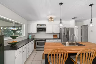 26 Cedar Cir, Boynton Beach, FL 33436 - Photo 10